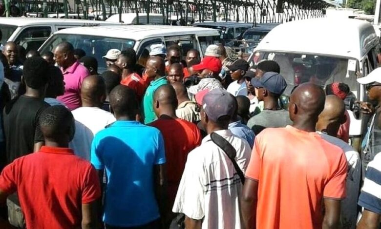 “Chapeiros” recebem licenças a partir de sexta-feira - Rádio Moçambique