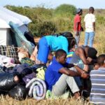 600 moçambicanos chegam ao país após repatriação da África do Sul - Rádio Moçambique