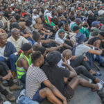 Vítimas de xenofobia destacam apoio governamental no regresso ao país - Rádio Moçambique