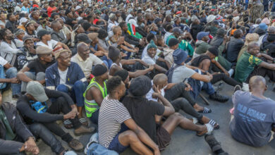 Vítimas de xenofobia destacam apoio governamental no regresso ao país - Rádio Moçambique