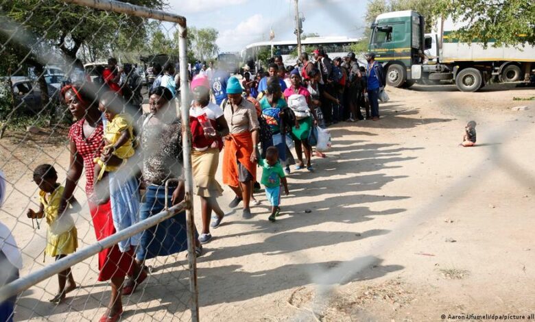 Governo apela ao regresso voluntário de moçambicanos em situação irregular na África do Sul - Rádio Moçambique