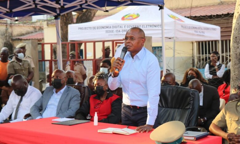Procurador-geral reforça posição firme contra esquemas de corrupção no Ministério Público - Rádio Moçambique