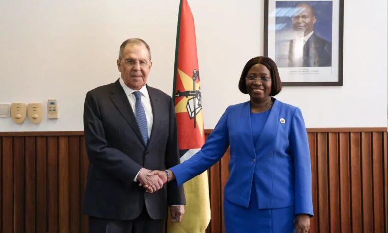 Moçambique e Rússia realizam cimeira mista em setembro - Rádio Moçambique
