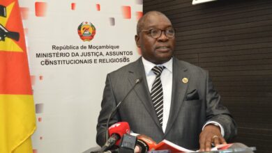 Ministro da Justiça defende reforço da prevenção de conflitos no País - Rádio Moçambique
