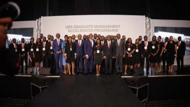 UBA gradua cerca de 400 jovens com destaque para talentos moçambicanos - Rádio Moçambique