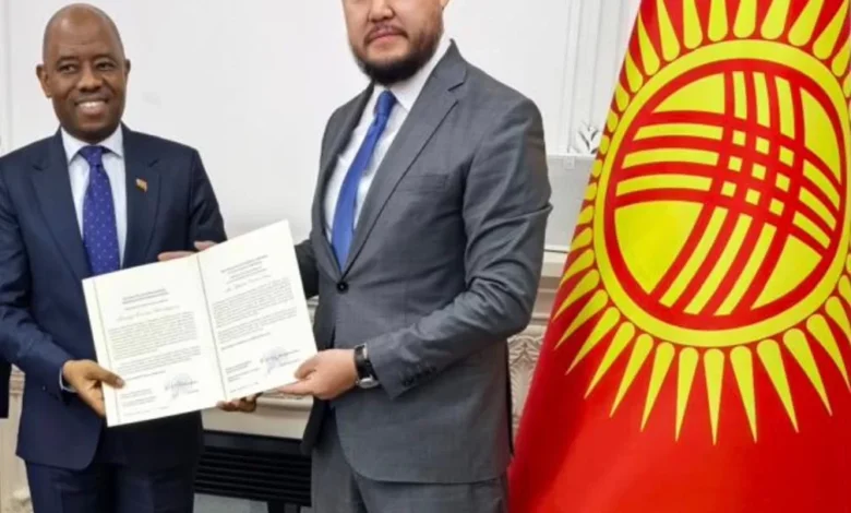 Belmiro Quive nomeado Cônsul Honorário do Quirguistão em Moçambique - Rádio Moçambique